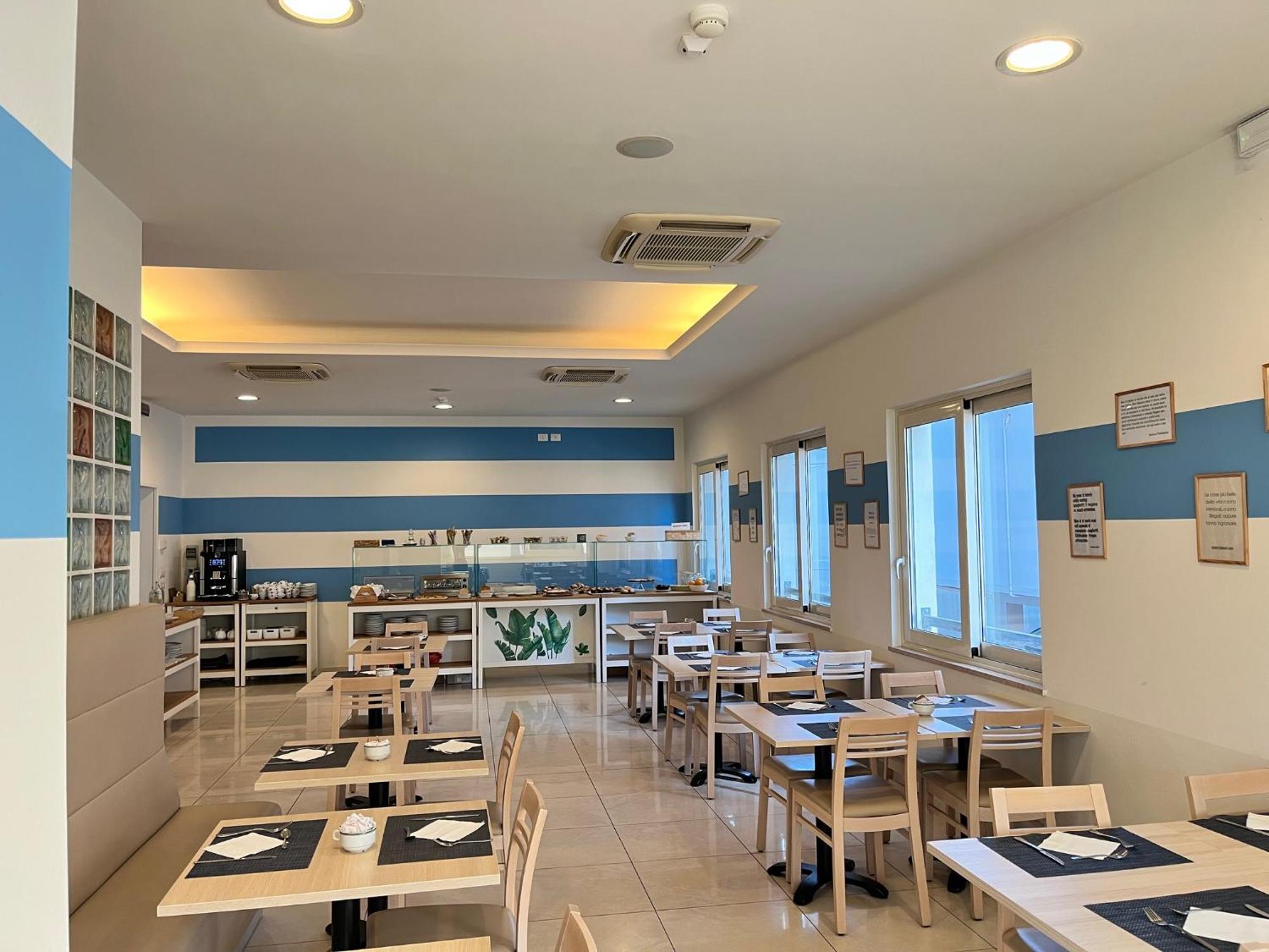 Hotel Berenice Rimini Ngoại thất bức ảnh