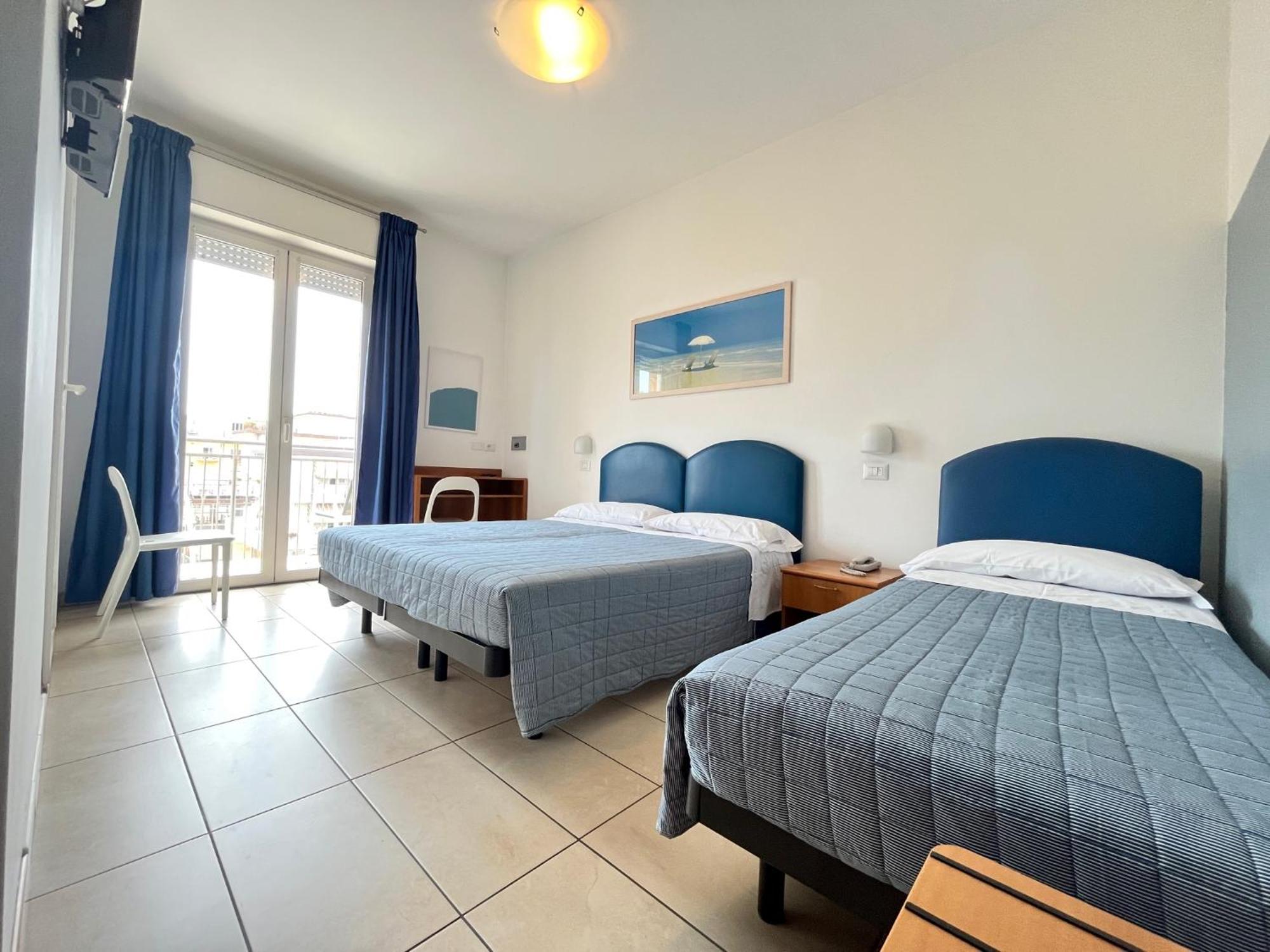 Hotel Berenice Rimini Ngoại thất bức ảnh